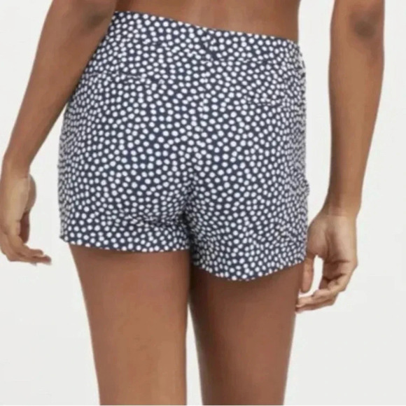 Spanx 6" Sunshine shorts Navy dot Pull On Pockets Women’s Size M 50213R NWT - Picture 2 of 13